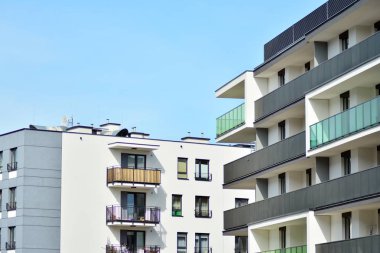 Yeni bir modern apartman detay