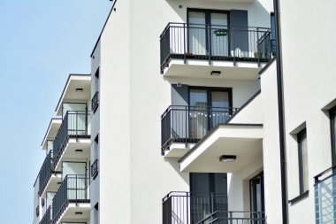 Yeni bir modern apartman detay