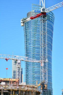 Varşova, Polonya. 6 Nisan 2018. Varşova Hub inşaatı. Varşova Hub 75.000 metrekare ofis alanı oluşturan.