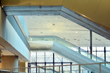 Lodz, Polonya. 7 Nisan 2018. Tren istasyonu iç. Lodz Fabryczna tren istasyonu,