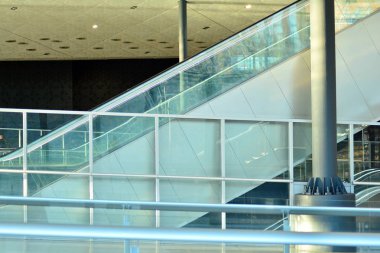 Lodz, Polonya. 7 Nisan 2018. Tren istasyonu iç. Lodz Fabryczna tren istasyonu,