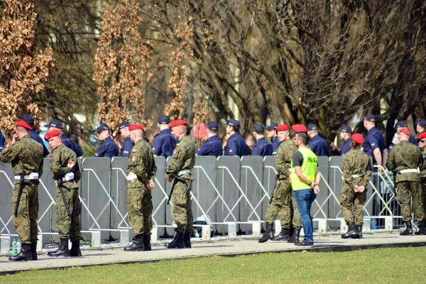 Varsovia Polonia Abril 2018 Justo Antes Ceremonia Inauguración Del Monumento —  Fotos de Stock