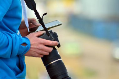 Fotoğrafta bir uçağın iniş uçak belirleyiciler. Uçak veya uçak lekelenme başarılı uçaklar tarafından fotoğraf izleme bir hobidir.