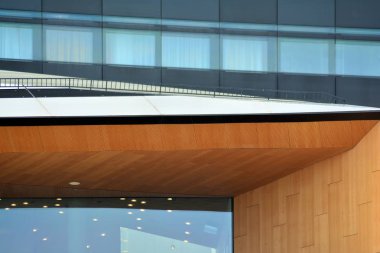 modern Cam yapı parçası