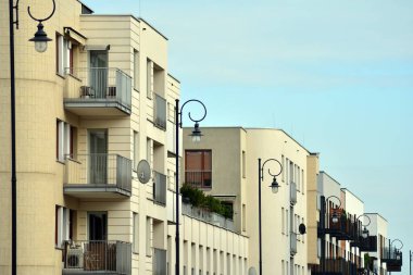 modern ve yeni apartman.