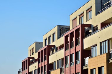 modern ve yeni apartman.