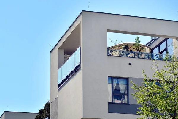 Dayligh の現代的な住宅外観 — ストック写真