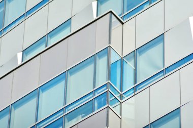 Ofis Binası yakın çekim. Modern bina