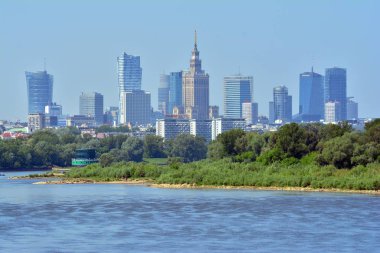Varşova, Polonya. 9 Mayıs 2018. Havadan görünümü şehir merkezindeki iş gökdelenler. Varşova şehir merkezi.