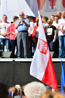 Warsaw.Polans. 12 Mayıs 2018. Özgürlük Mart. Demokrasi aşındırıyor Polonyalılar hükümet, kınamak için Mart