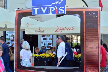 Warsaw.Polans. 12 Mayıs 2018. Özgürlük Mart. Demokrasi aşındırıyor Polonyalılar hükümet, kınamak için Mart