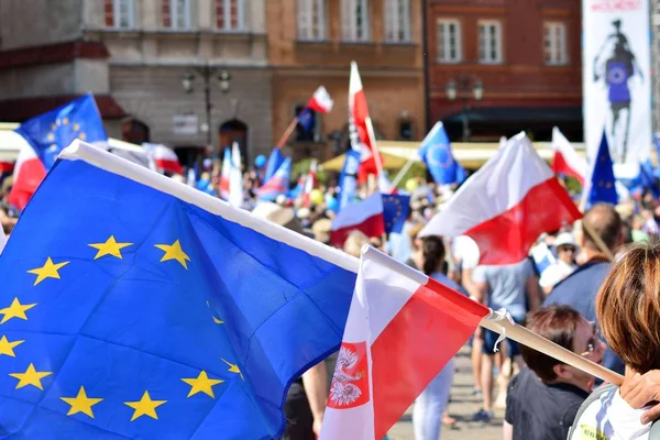 Warsaw Polans 2018 自由の 極行進 政府を非難する民主主義の浸食 — ストック写真