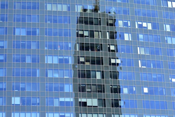 Urban Streszczenie Tło Wszystko Nowoczesną Szklaną Fasadą Biuro Biznes Budynek — Zdjęcie stockowe