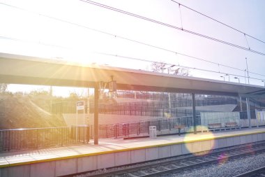 Varşova, Polonya. 2 Kasım 2019. Warszawa Powazki - Tren İstasyonu. 