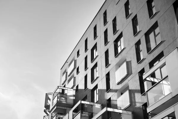 Edificio Apartamentos Contemporáneo Arquitectura Residencial Genérica Blanco Negro —  Fotos de Stock