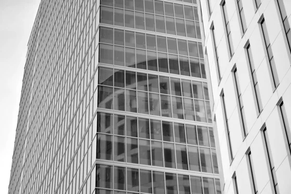 Muro Cortina Vidrio Tonificado Construcciones Acero Bajo Cielo Fragmento Edificio —  Fotos de Stock