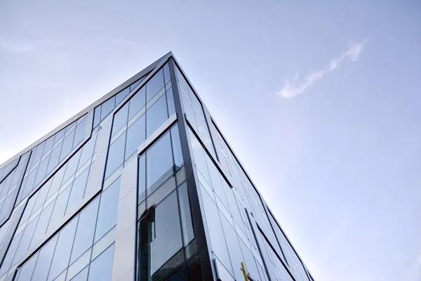 Moderna Pared Del Edificio Oficinas Acero Vidrio Con Cielo Azul — Foto de Stock