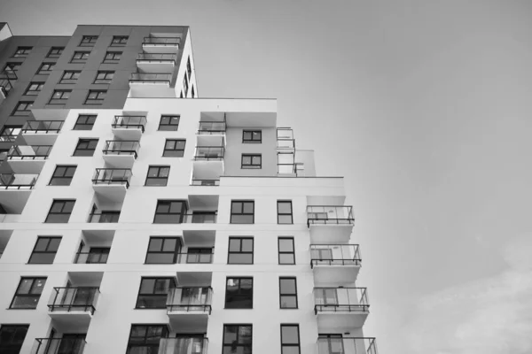 Detail Der Modernen Wohnung Wohnung Wohnhaus Außen Fragment Eines Neuen — Stockfoto