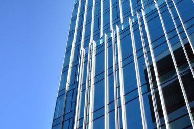 Mavi camlı modern gökdelenlerin soyut dokusu. İş geçmişi.