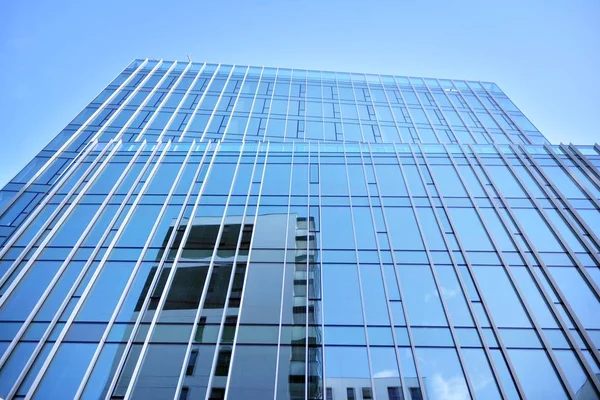 蓝色玻璃现代建筑摩天大楼的抽象纹理 商业背景 — 图库照片