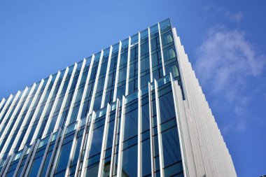 Mavi camlı modern gökdelenlerin soyut dokusu. İş geçmişi.