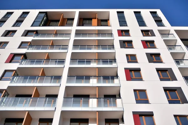 Modern Apartment Buildings Sunny Day Blue Sky Facade Modern Apartment — Stock Photo, Image