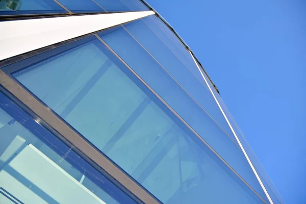 Mur Immeuble Bureaux Moderne Acier Verre Avec Ciel Bleu — Zdjęcie stockowe