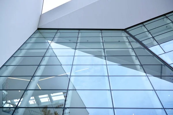 Imagem Abstrata Olhar Para Edifício Vidro Concreto Moderno Detalhe Exterior — Fotografia de Stock