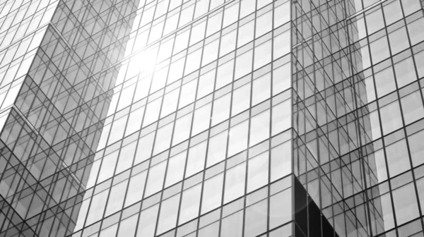 Sonnenstrahlen Lichteffekte Auf Städtische Gebäude Bei Sonnenuntergang Modernes Bürogebäude Detail — Stockfoto