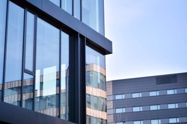  Modern şehir cam cepheler, soyut yansıması