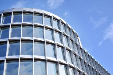  Modern şehir cam cepheler, soyut yansıması