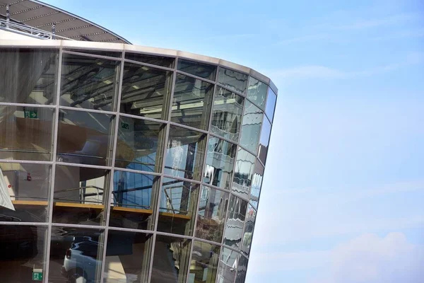 Reflexão Abstrata Das Fachadas Vidro Cidade Moderna — Fotografia de Stock