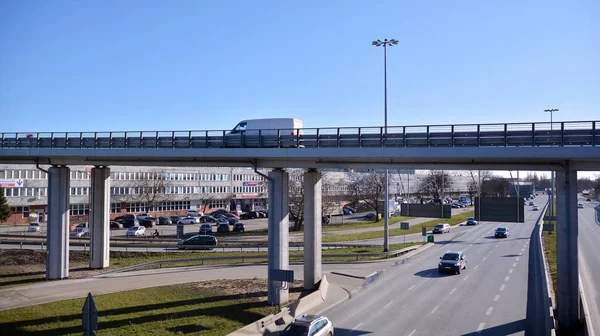 Varsovia Polonia Enero 2020 Tráfico Vehículos Diurno Autopista Visto Desde — Foto de Stock