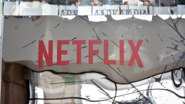 Varşova, Polonya. 8 Ocak 2020. Netflix 'i imzala. Şirket tabela Netflix.