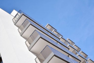 Yeni apartman dairesi. Modern apartman kompleksi..