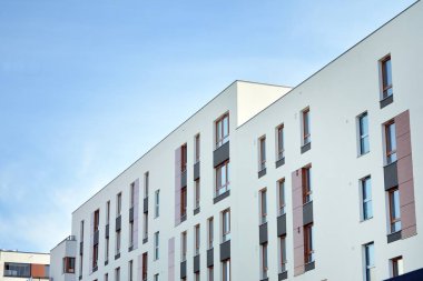 Yeni apartman dairesi. Modern apartman kompleksi..