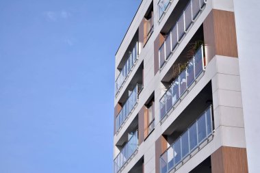 Yeni apartman dairesi. Modern apartman kompleksi..