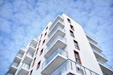 Yeni apartman dairesi. Modern apartman kompleksi..