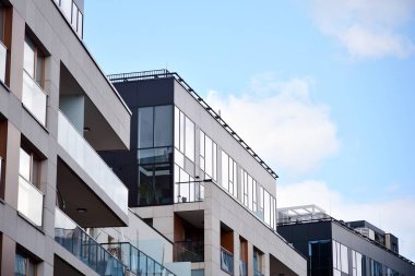 Modern Avrupa konut apartmanlar çeyrek. 