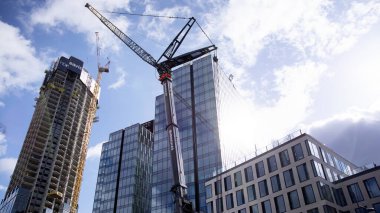 Varşova, Polonya. 13 Mart 2020. Varso Place ofis binası inşaatı.