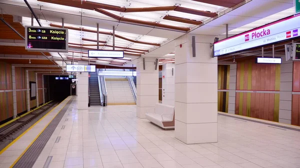 Varsovia Polonia Abril 2020 Varsovia Estación Metro Interior Varsovia Plocka — Foto de Stock