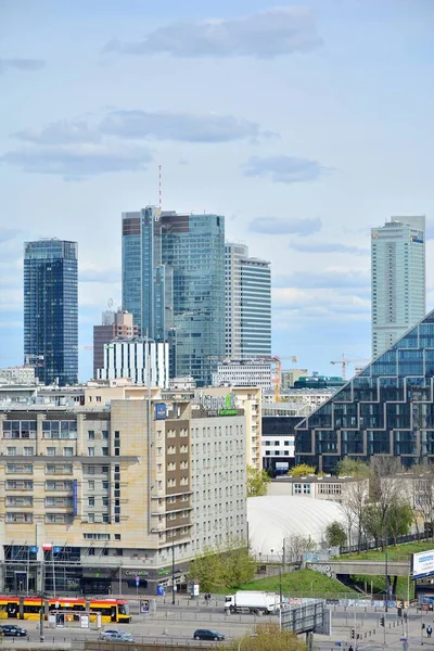 Varsóvia Polónia Abril 2020 Vista Aérea Arranha Céus Modernos Edifícios — Fotografia de Stock