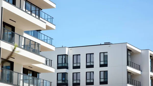 Immeuble Condo Moderne Avec Grandes Fenêtres Façade Moderne — Photo