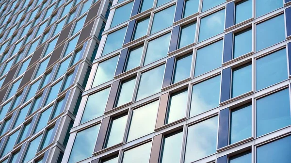 Parede Vidro Estrutural Refletindo Céu Azul Fragmento Abstrato Arquitetura Moderna — Fotografia de Stock