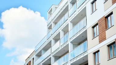 Modern Avrupa konut binaları çeyreği. Soyut mimari, modern şehir geometrisinin bir parçası.