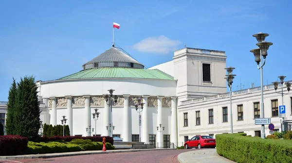 Varsovia Polonia Mayo 2020 Vista Exterior Del Edificio Del Parlamento —  Fotos de Stock