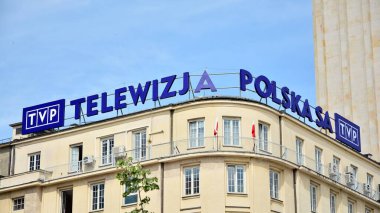 Varşova, Polonya. 15 Mayıs 2020. Telewizja Polska TVP / Polonya Televizyonu TVP imzalayın. Şirket tabela TVP.