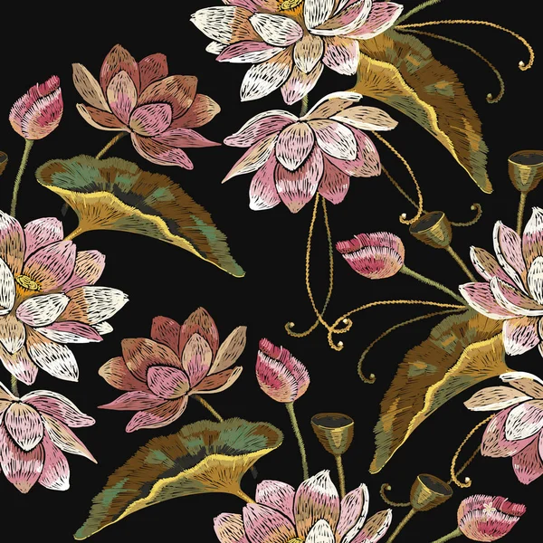 刺繍ロータス花のシームレスなパターン。クラシック刺繍 — ストックベクタ