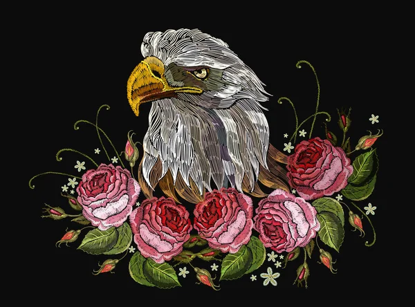 Bordado cabeça águia branca e rosas. Modelo para roupas, tex — Vetor de Stock