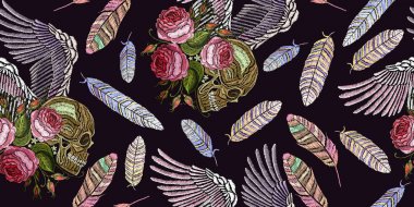 Nakış insan kafatası, tüyler ve Melek kanatları